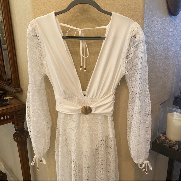 BANDIT AND THE BABE White Plunge Long Sleeve Beach Dress w/ Gold Accent-Large - Picture 2 of 10